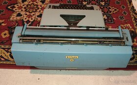 Elektrický psací stroj JATRAŇ (SSSR) - uklid pudy - 3