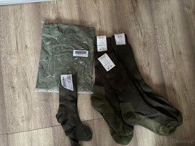 triko zelené kr.rukáv AČR 96-100,-termo ponožky 3O-31 - 3