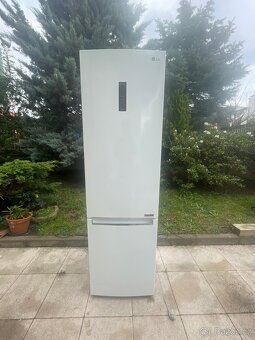 LG lednice na díly - 3