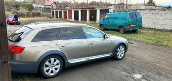 Audi A6 Allroad 3.0TDI Quattro 171kw MANUÁL - 3