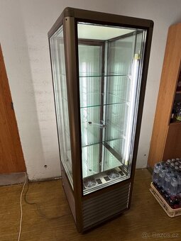 Panoramatická chladící zákusková vitrína Tecfrigo Snelle 350 - 3
