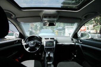 Škoda Octavia Scaut 4x4 2.0TDI - 3
