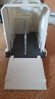Schleich auto s přívěsem, koňmi, psem a kohoutem - 3