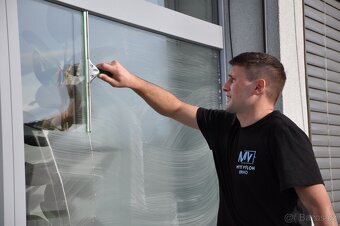 Profesionální mytí oken, čištění žaluzií a úklid - Brno - 3
