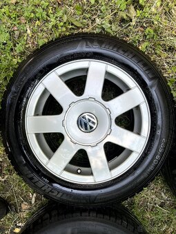 Letni kola VW Škoda R15 205/60 5x112 ET45
- 3
