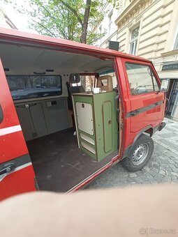 Skříňka originál do vozu VW T3 - 3