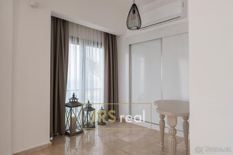 Prodej vila, 320 m2 s pozemkem o 1 338 m2, ev.č. 19006JV - 3