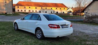 Prodám MERCEDES BENZ E350CDI 1 majitel r.v.2009 automat - 3