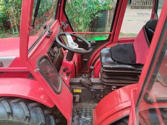 Malotraktor Antonio Carraro 3200 32. koní 3 válec - 3