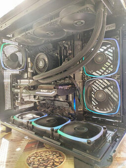 herní počítač |RTX 4070 RYZEN 5 | Záruka - 3