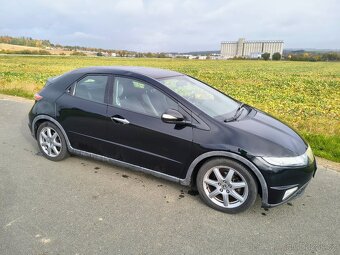 Honda Civic 8g sport (1.8 benzín), 103kW - 3