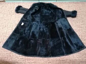 Dámský tmavě hnědý kožich z pravé kožešiny - 3