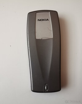 Prodám Nokii 6585 na díly / do sbírky - 3