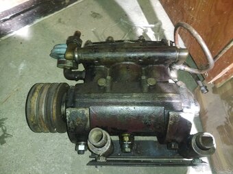 Kompresor 3 pístový - 3