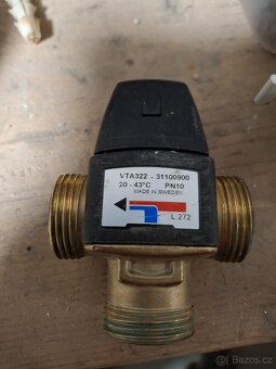 Termostatický směšovací ventil ESBE VTA 322 20-43 °C G 1" - 3