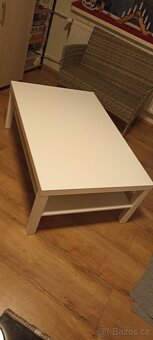 Bílý stolek - 3