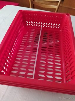 stojan - vozík 3patrový na kolečkách, stojan pod ván. strome - 3