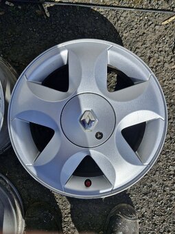 Renault lité kola 6J x 15R - 3