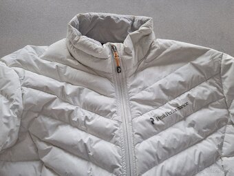 Dámská péřová bunda zn. Peak Performance - 3