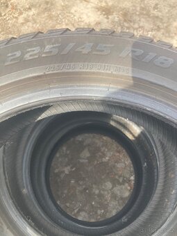 225/45/18 zimni - 3