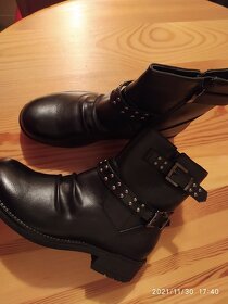 Krásné černé kotníčkové boty, úplně nové - 3
