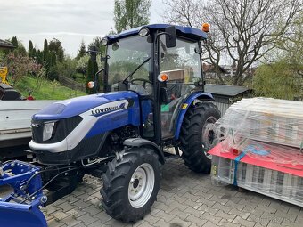 Traktor LOVOL M254 s kabinou - 3