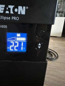 Záložní zdroj Eaton Ellipse PRO 1600 USB - 3