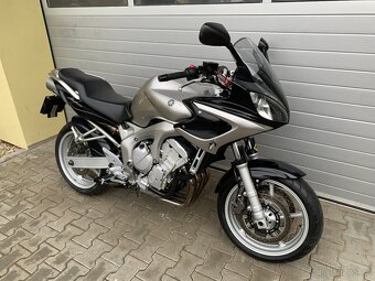 Yamaha FZ6 Fazer - 3