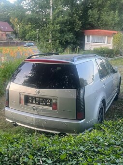 Cadillac SRX 3,6 r.v.2004 - 3