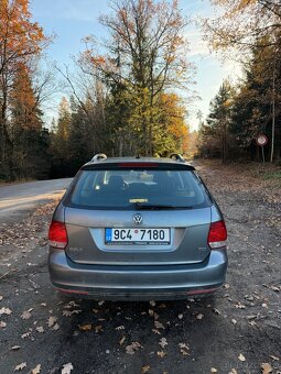 VW GOLF 1.6 - 3