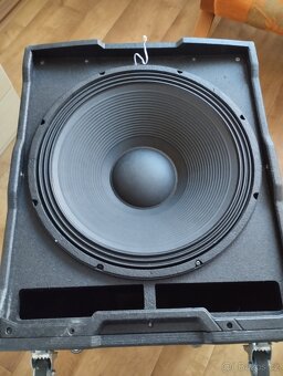 Aktivní subwoofer Power Dynamics PDY218SA - 3