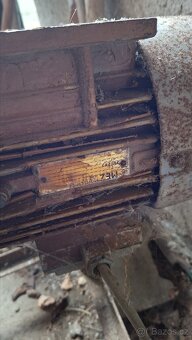 Šroťák drtič kostí - 3