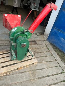 Prodej  štěpkovače  za traktor - 3