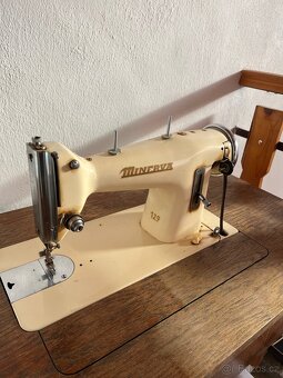 Šicí stroj Minerva - 3