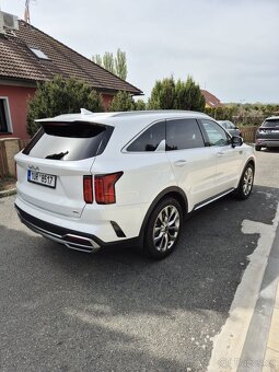 Kia Sorento Premium TOP, 4WD, automat, zanovní stav - 3