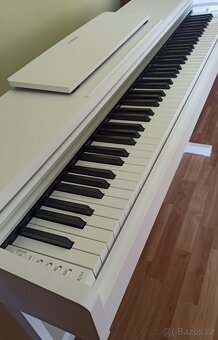 Yamaha YPD-145 Digitální piano White - 3