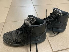 Kotníčkové Nike zimní - jarní vel. 38 - 3