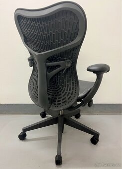 kancelářská židle Herman Miller Mirra 2 - Butterfly - 3