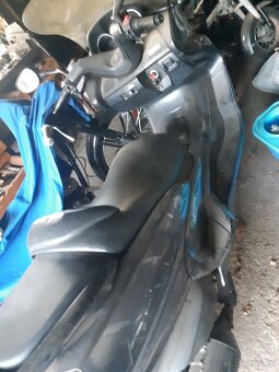 Yamaha Majesty 400 - 3