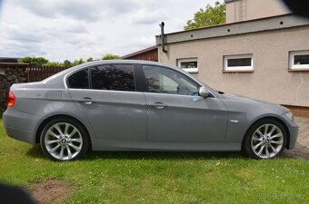 BMW E90 325i 160KW - 3