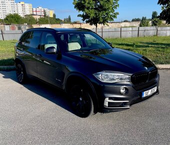 BMW X5 F15 3,0d/190kw/ CZ/ 2majitel /HEAD UP/ servis BMW - 3