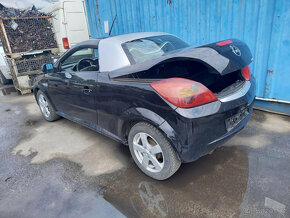 Opel Tigra 1.4 ( Z14XEP ) 66kW r.2004 černá Z42T na náhradn - 3