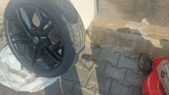 Prodám sadu letních pneu s alu disky - 3