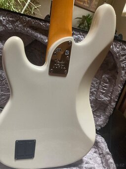 Fender ultra ll precision bass - 3