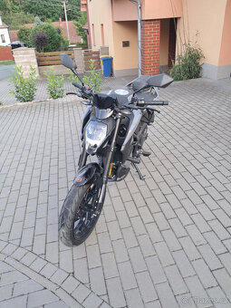 CFMOTO 300NK - 3