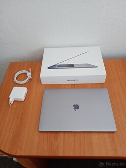 MacBook Pro 16" i7 2,6 32 RAM 512 SSD - Jako nový - 3