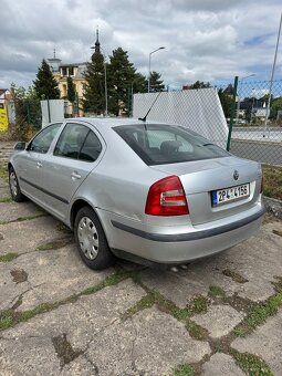 Škoda Octavia II sedan 1,9TDI 77kw bez STK - 3
