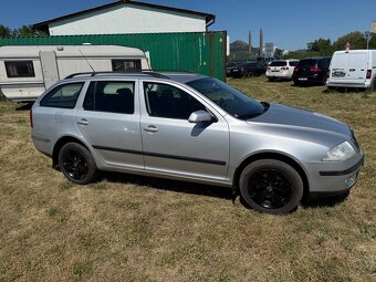 ŠKODA OCTAVIA II - 3