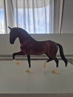 Breyer Traditional - 3