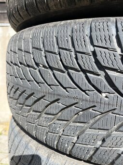 225/55R17 - 3